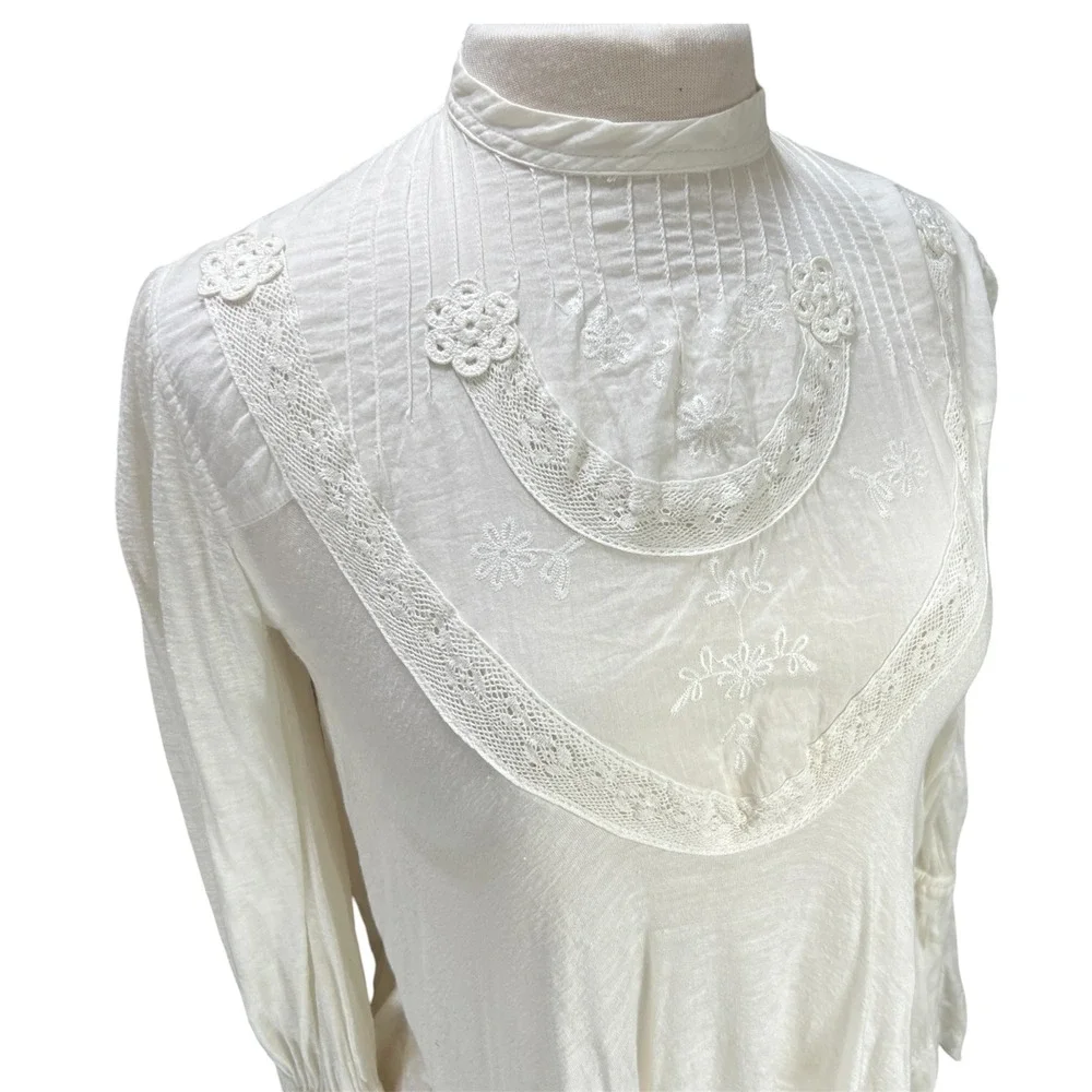 Free People Ivory Embroidered Lace Victorian‎ Bell Sleeve Blouse Mock Neck XS